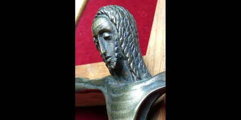 crucifix-bronze-rucky-jean-lambert-XX-20-siecle