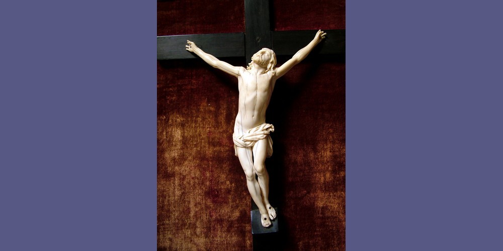 CHRIST EN IVOIRE BAROQUE DU 17E SIECLE