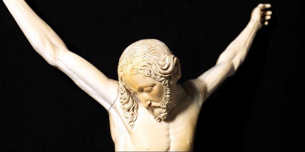 CHRIST EN CROIX Italie fin du XVIIe siècle Matériau Ivoire